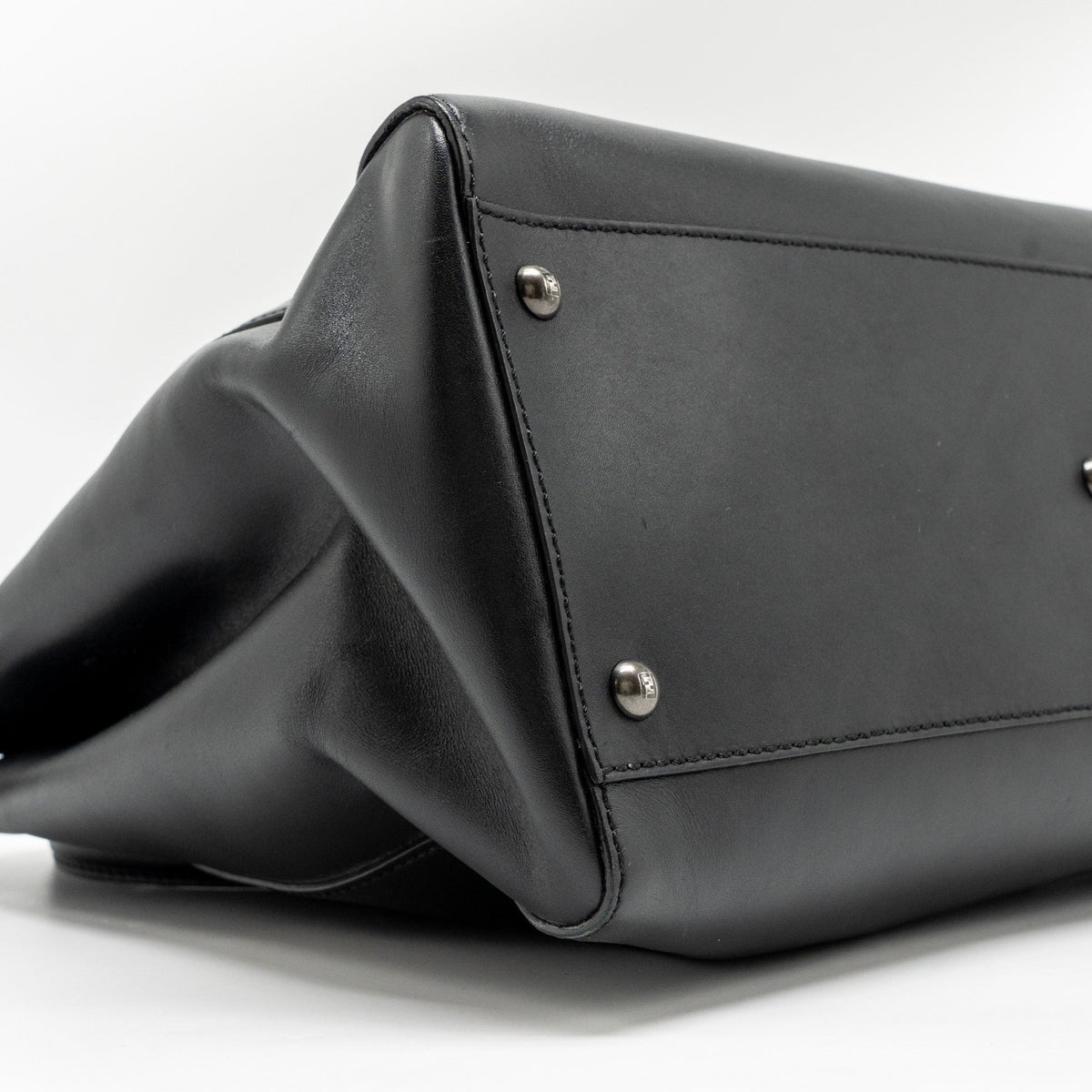 FENDI LARGE PEEKABOO BAG CALFSKIN BLACK GHW