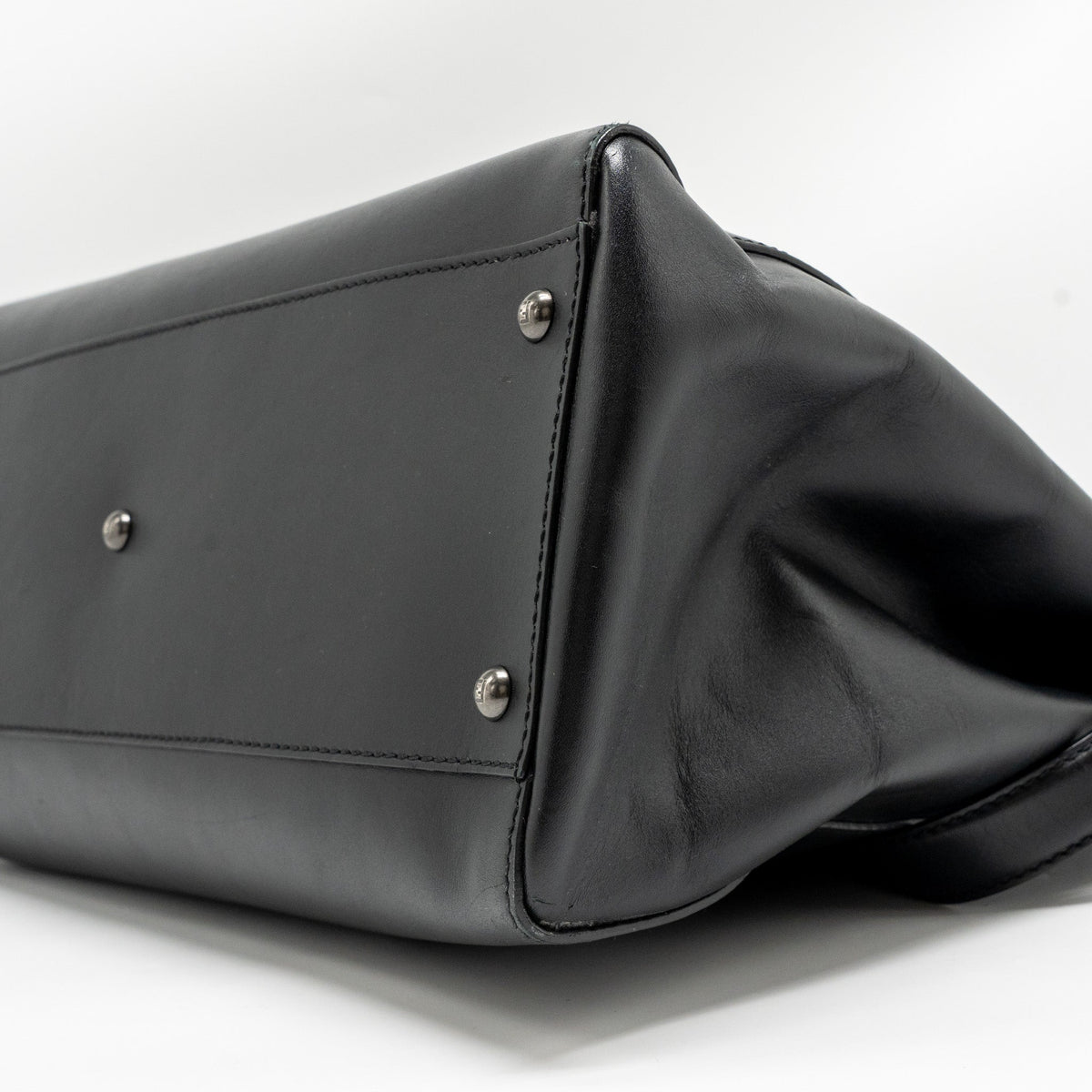 FENDI LARGE PEEKABOO BAG CALFSKIN BLACK GHW