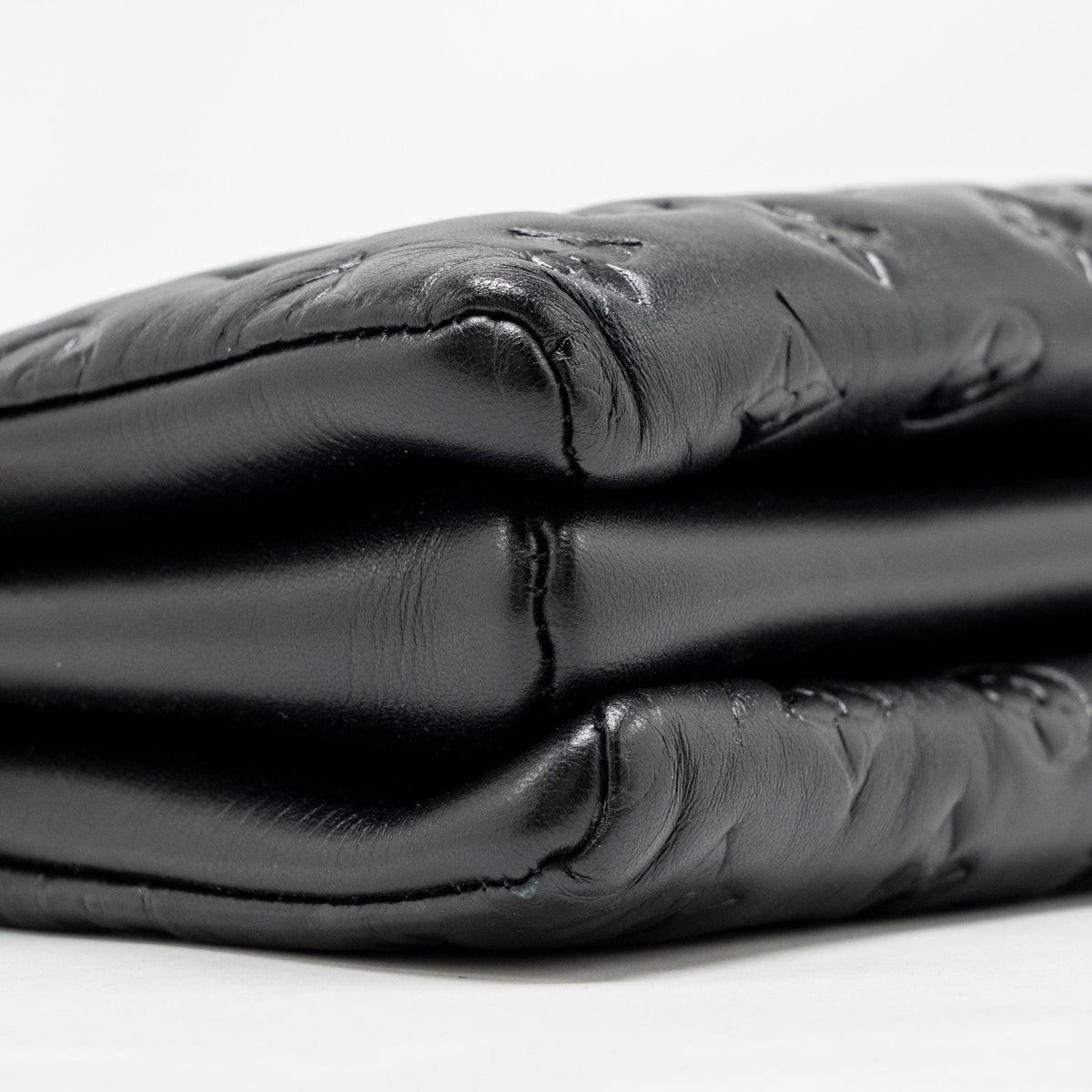 LOUIS VUITTON COUSSIN PM LAMBSKIN BLACK GHW