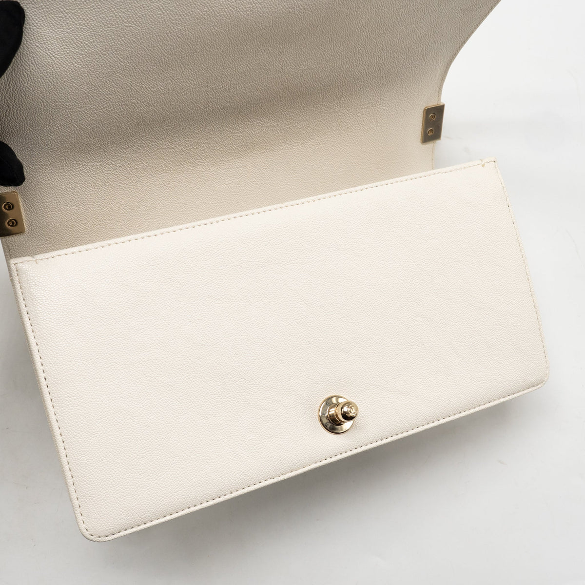Chanel Medium Boy Bag Chevron Grained Calfskin White LGHW