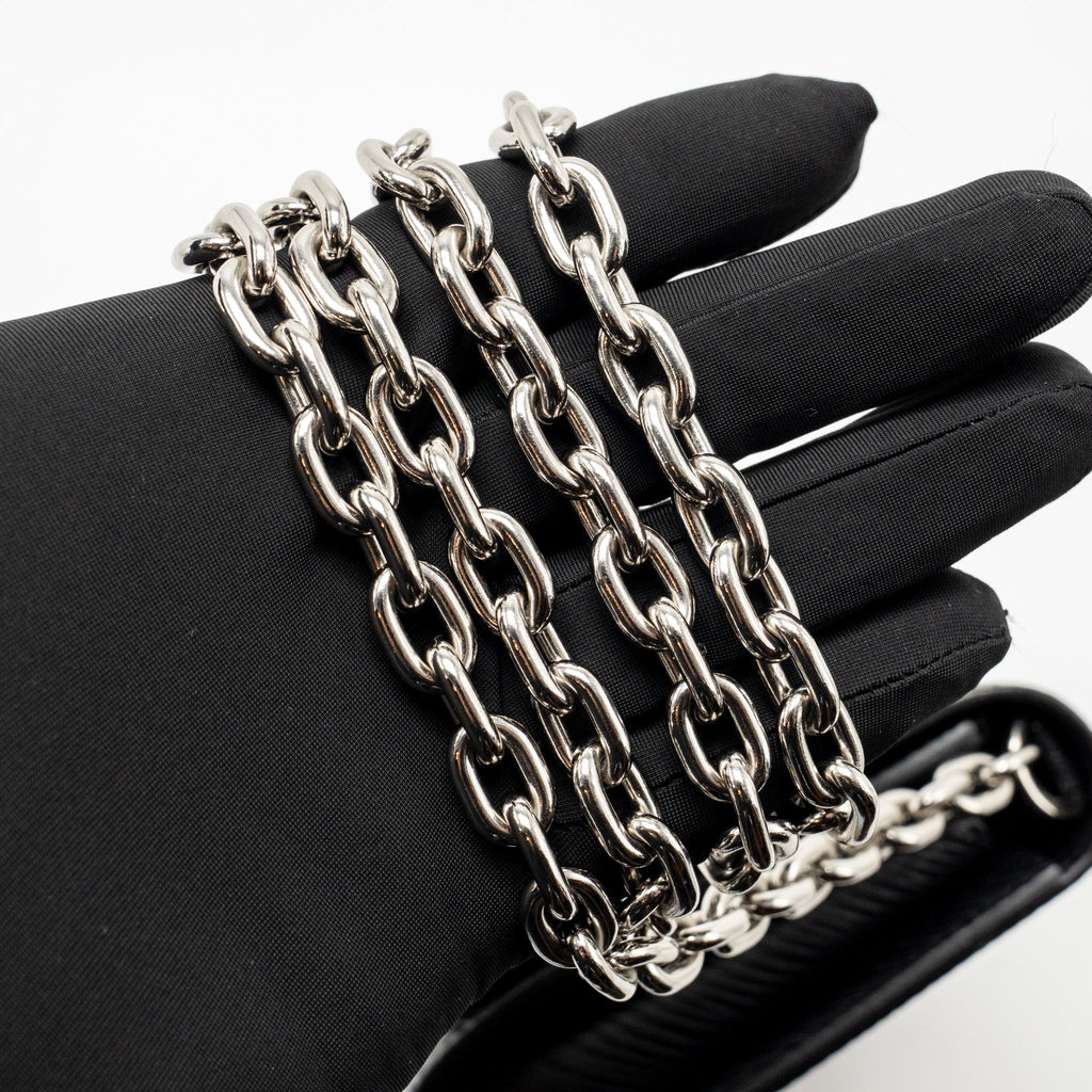 Louis Vuitton Twist Chain Wallet Limited Edition Patches EPI Black SHW
