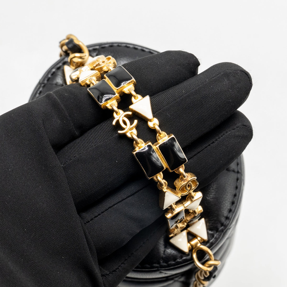 Chanel enamel top handle mini round vanity with chain lambskin black GHW (microchip)