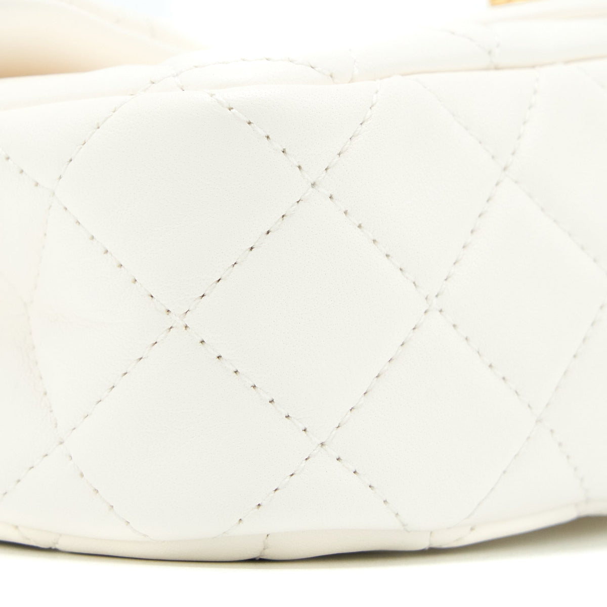 CHANEL PEARL CRUSH MINI RECTANGULAR LAMBSKIN WHITE GHW (MICROCHIP)
