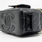 Chanel 22k top handle pocket long vanity with chain shiny calfskin black GHW (microchip)