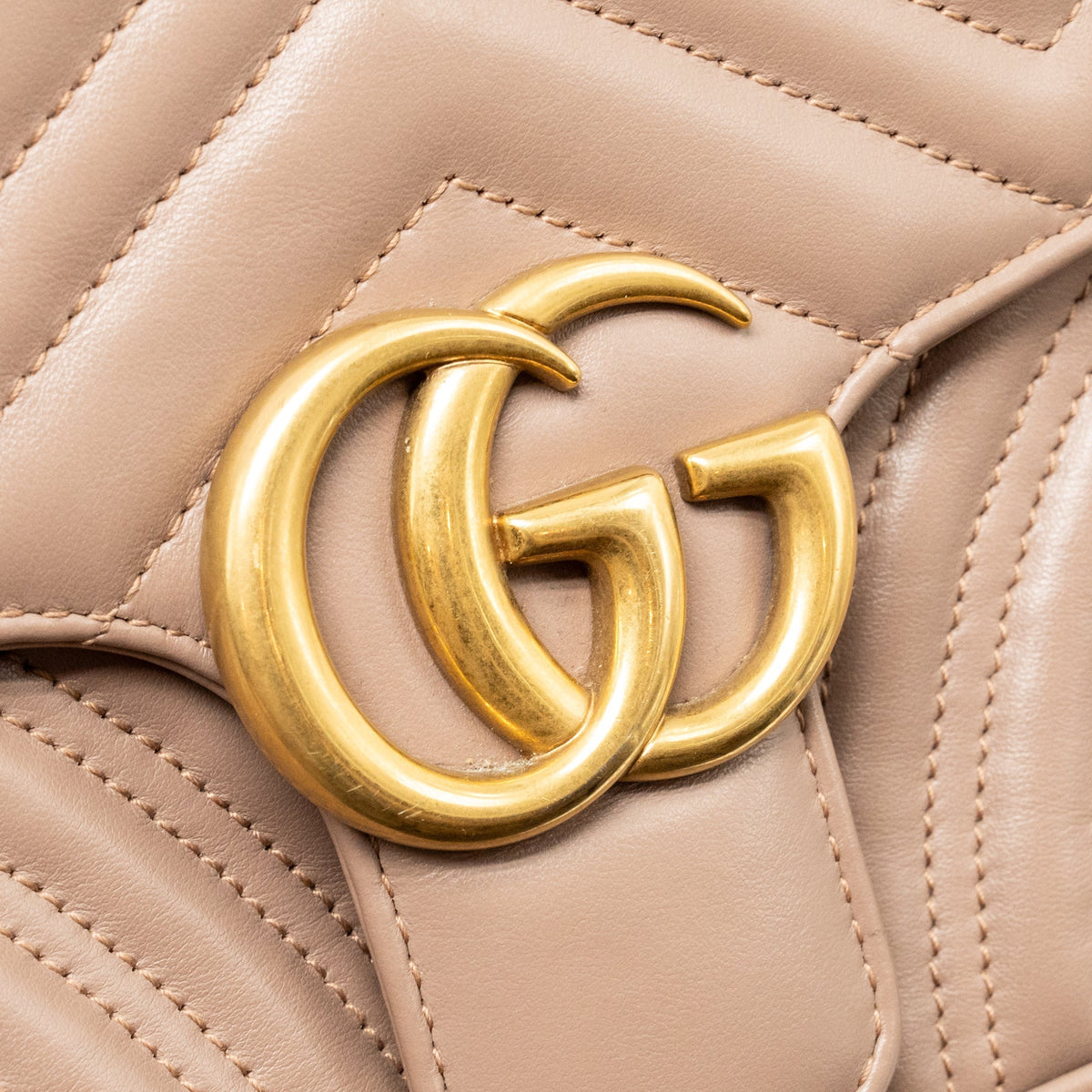 GUCCI MEDIUM GG MARMONT SHOULDER BAG CALFSKIN DARK BEIGE GHW