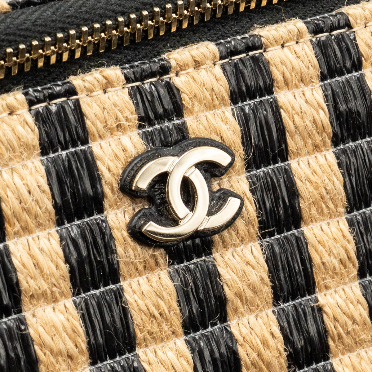 CHANEL LONG VANITY CASE BAG RAFFIA/CALFSKIN BLACK/BEIGE LGHW