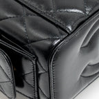 Chanel 22k top handle pocket long vanity with chain shiny calfskin black GHW (microchip)