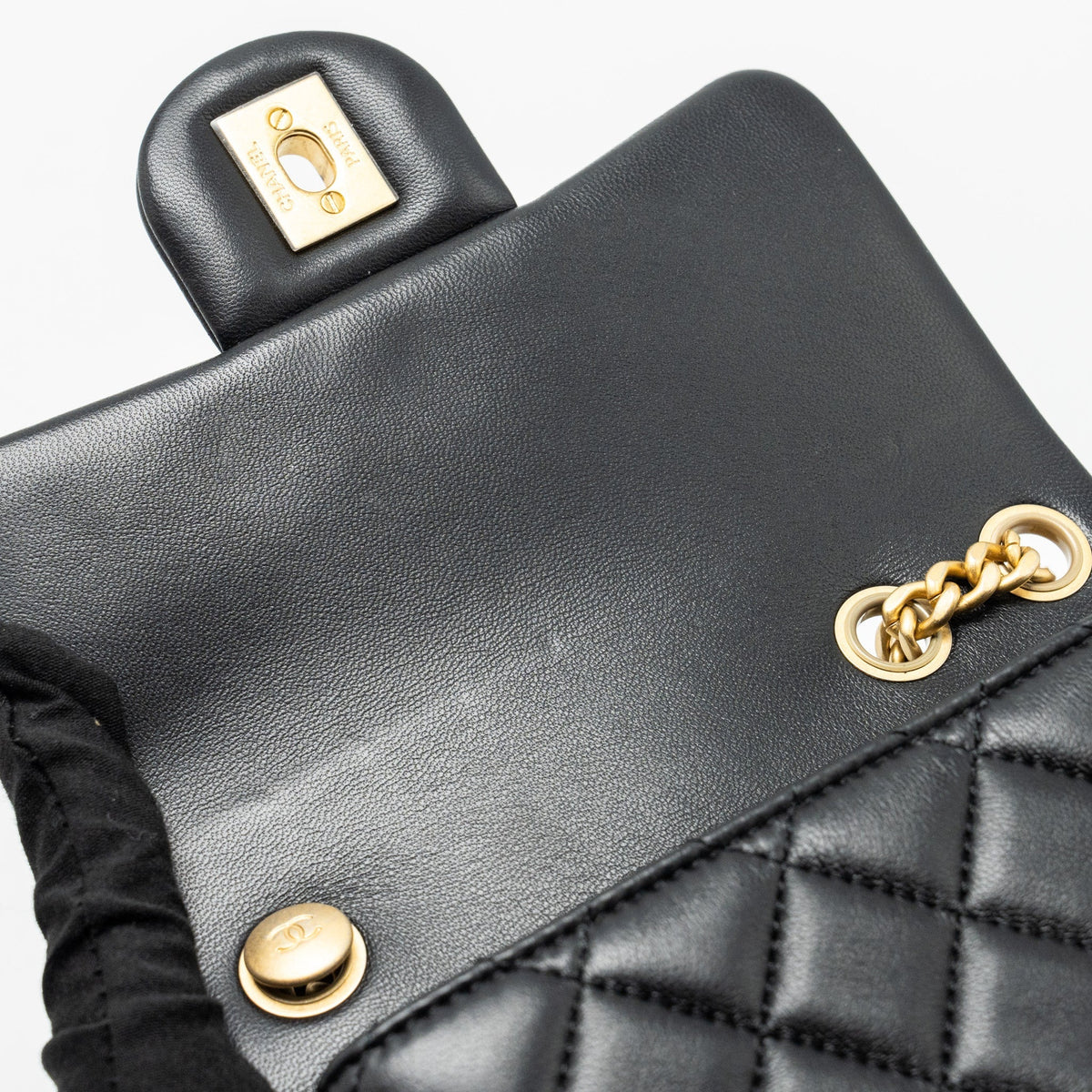 CHANEL CAMELLIA ADJUSTABLE CHAIN MINI SQUARE FLAP BAG LAMBSKIN BLACK GHW (MICROCHIP)