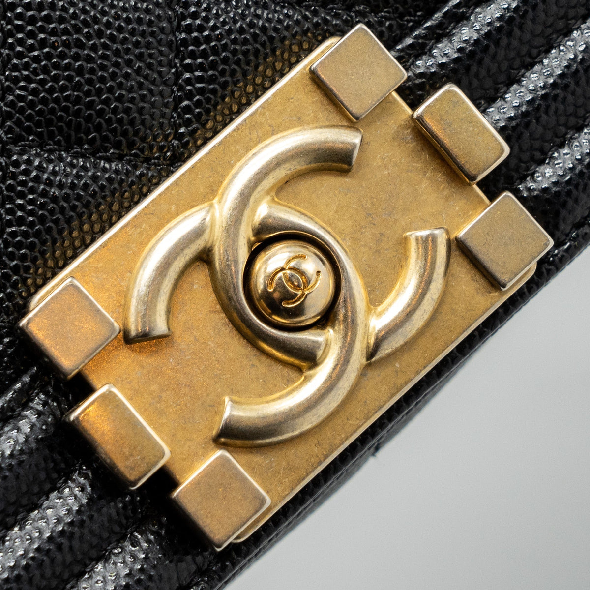 CHANEL MEDIUM CLASSIC BOY BAG CAVIAR BLACK GHW