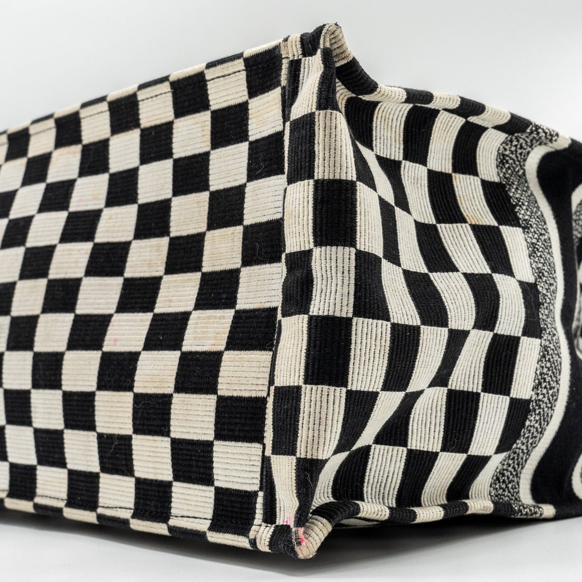 DIOR LARGE BOOK TOTE WHITE CHECKERED EMBROIDERED CANVAS BLACK / WHITE