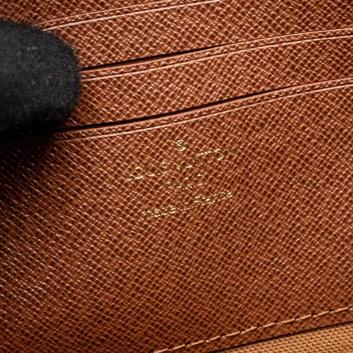 LOUIS VUITTON IVY WALLET ON CHAIN MONOGRAM CANVAS GHW