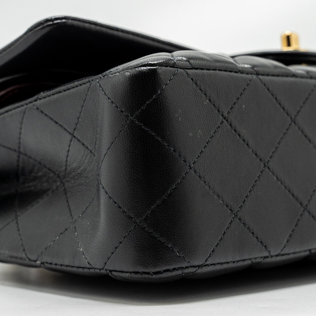 CHANEL MEDIUM CLASSIC DOUBLE FLAP BAG LAMBSKIN BLACK GHW