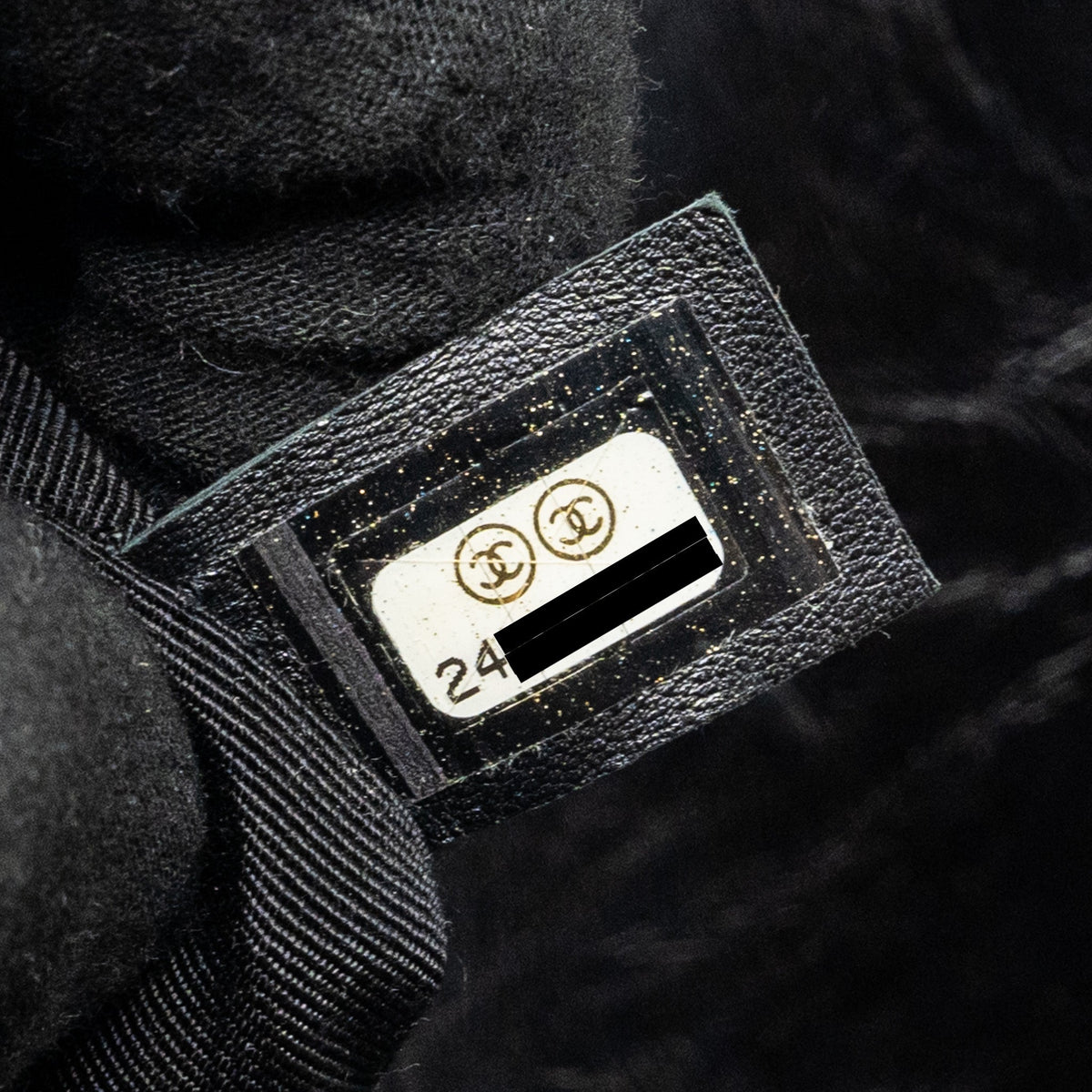 CHANEL MEDIUM CHEVRON BOY BAG LIMITED EDITION CALFSKIN BLACK SHW