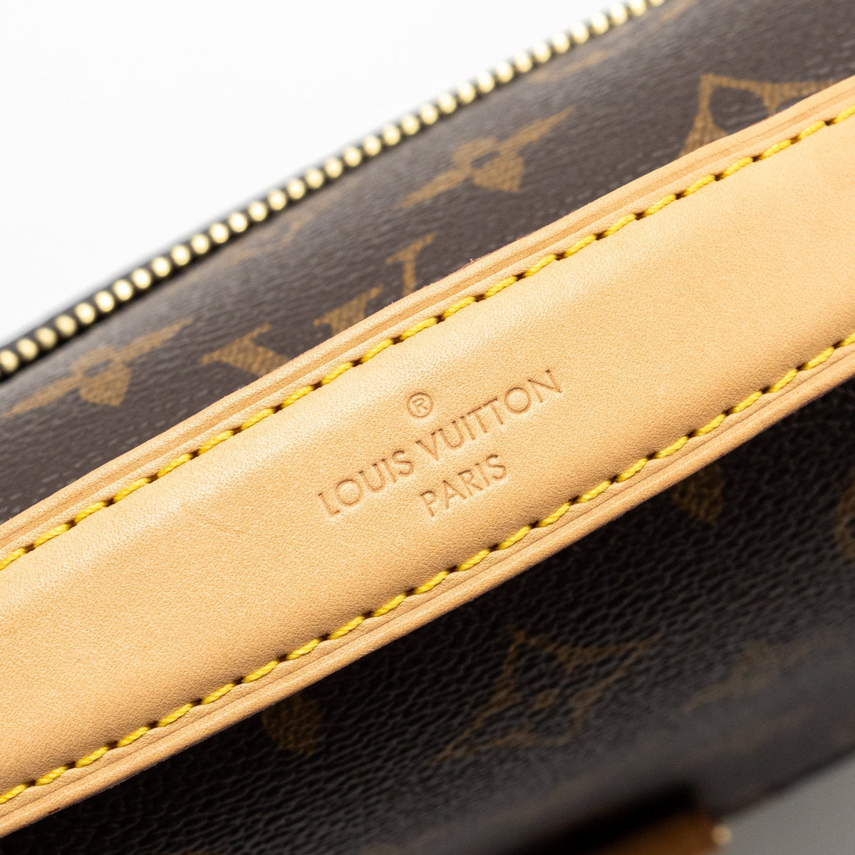LOUIS VUITTON  POCHETTE MÉTIS MONOGRAM CANVAS GHW