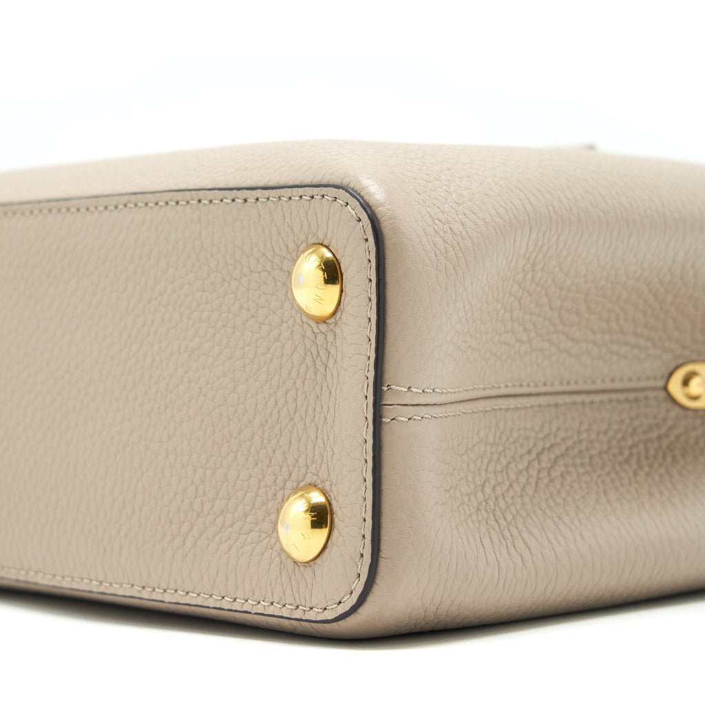 LOUIS VUITTON CAPUCINES BB TAURILLON GALET GHW