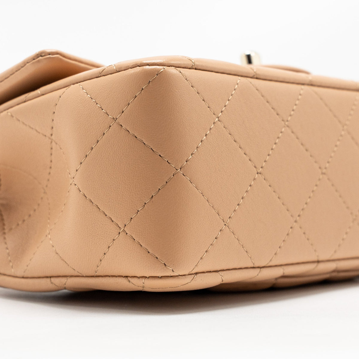 CHANEL TOP HANDLE MINI RECTANGULAR LAMBSKIN BEIGE LGHW (MICROCHIP)