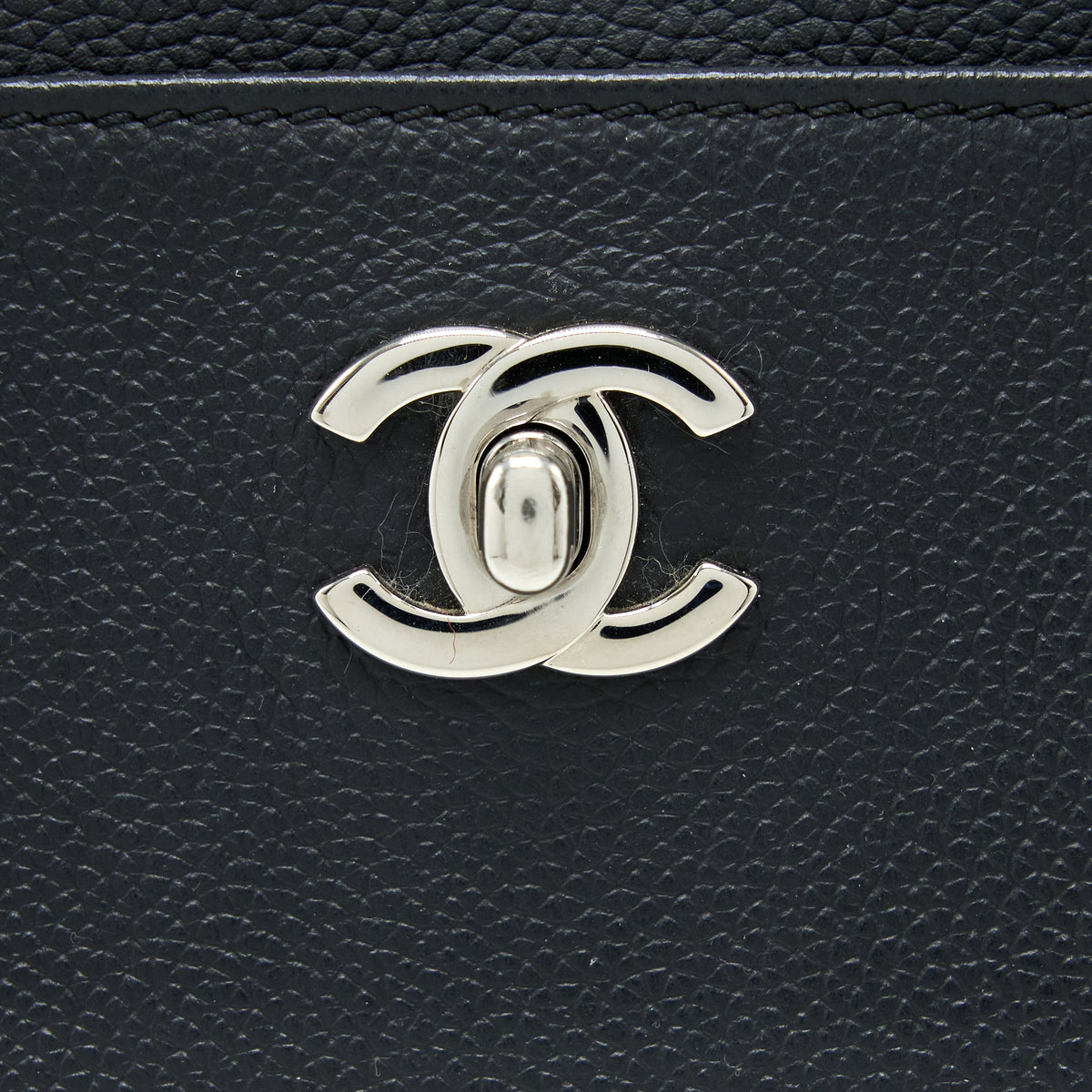 CHANEL CERF TOTE BAG GRAINED CALFSKIN BLACK SHW