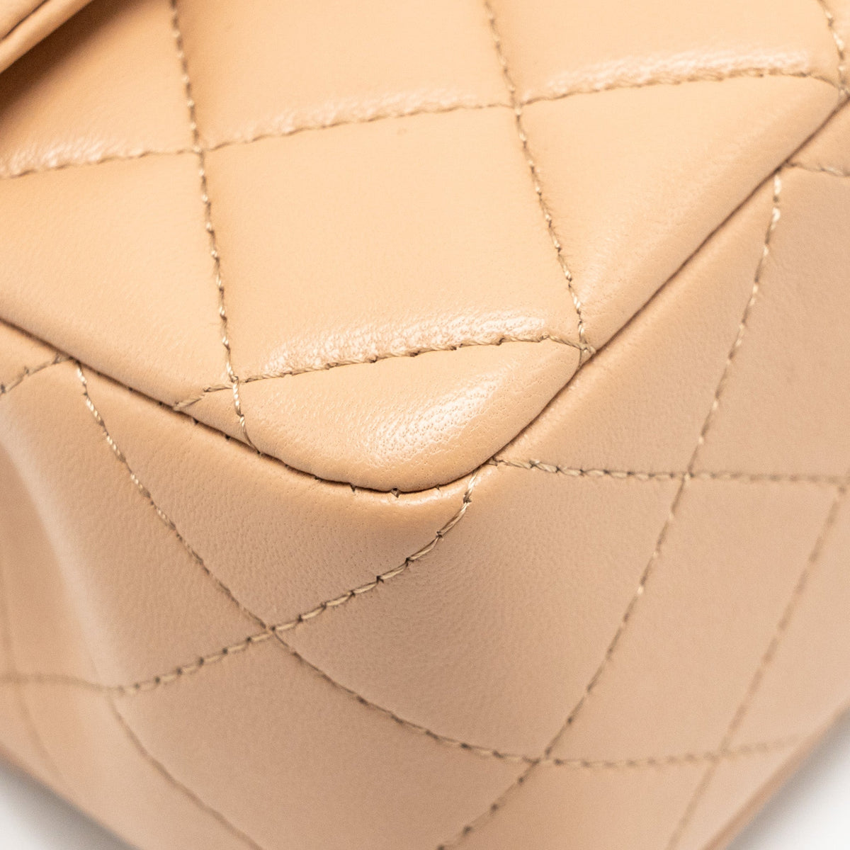 CHANEL TOP HANDLE MINI RECTANGULAR LAMBSKIN BEIGE LGHW (MICROCHIP)