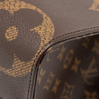 LOUIS VUITTON ONTHEGO MM MONOGRAM CANVAS GHW