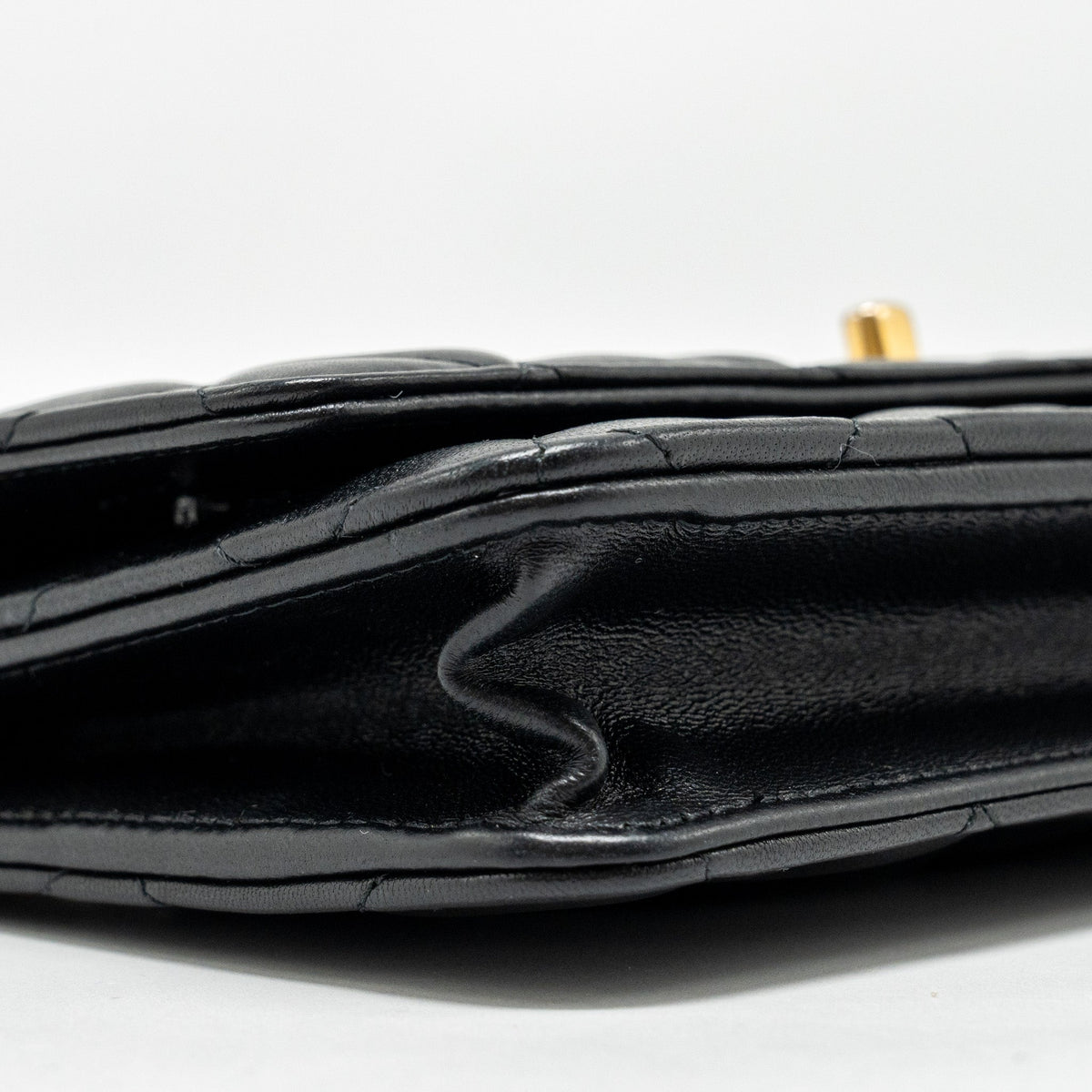 CHANEL PEARL CRUSH WALLET ON CHAIN LAMBSKIN BLACK GHW (MICROCHIP)