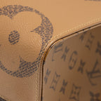 LOUIS VUITTON ONTHEGO MM MONOGRAM CANVAS GHW