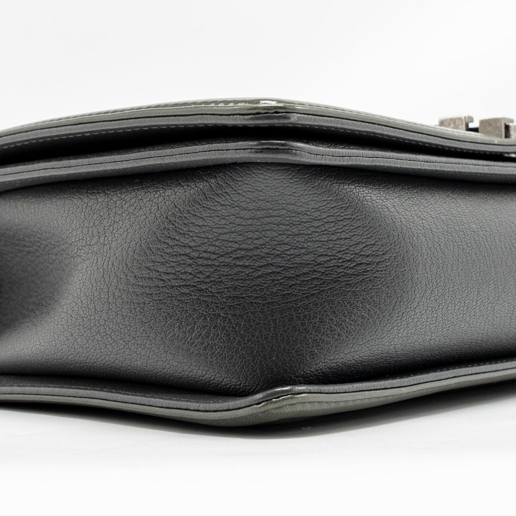 Chanel new medium boy bag goatskin/patent grey ruthenium silver hardware