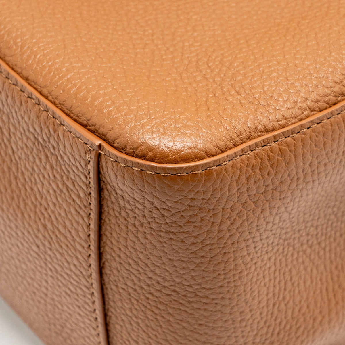 Chanel 26S Maxi Flap Bag Grained Calfskin Camel SHW (Microchip)