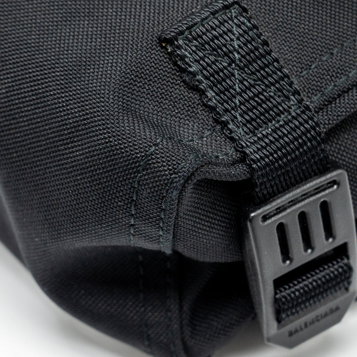 BALENCIAGA ARMY MESSENGER BAG BLACK RECYCLED NYLON BLACK/BLACK HARDWARE