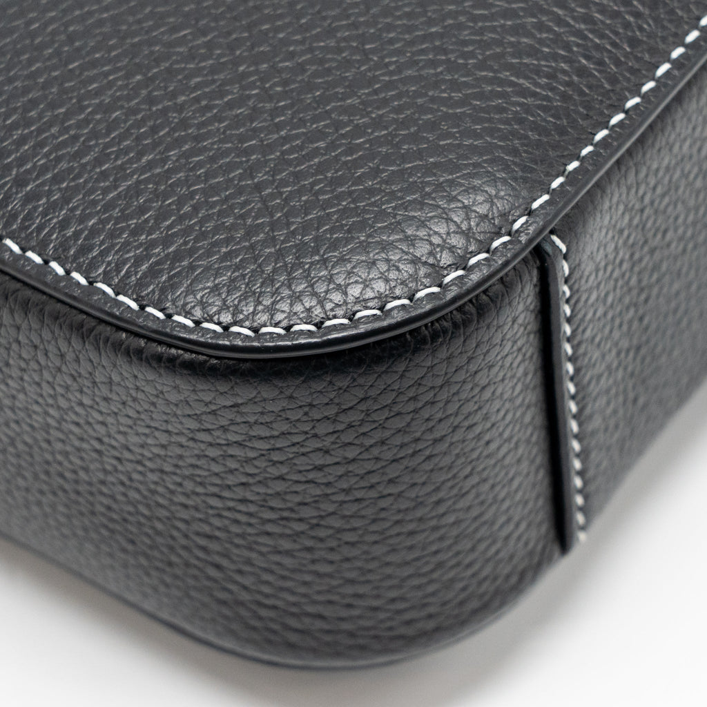 DIOR MEDIUM SADDLE FLAP MESSENGER BAG GRAINED CALFSKIN BLACK GHW
