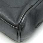 LOUIS VUITTON MEN'S MESSENGER BAG IN BLACK