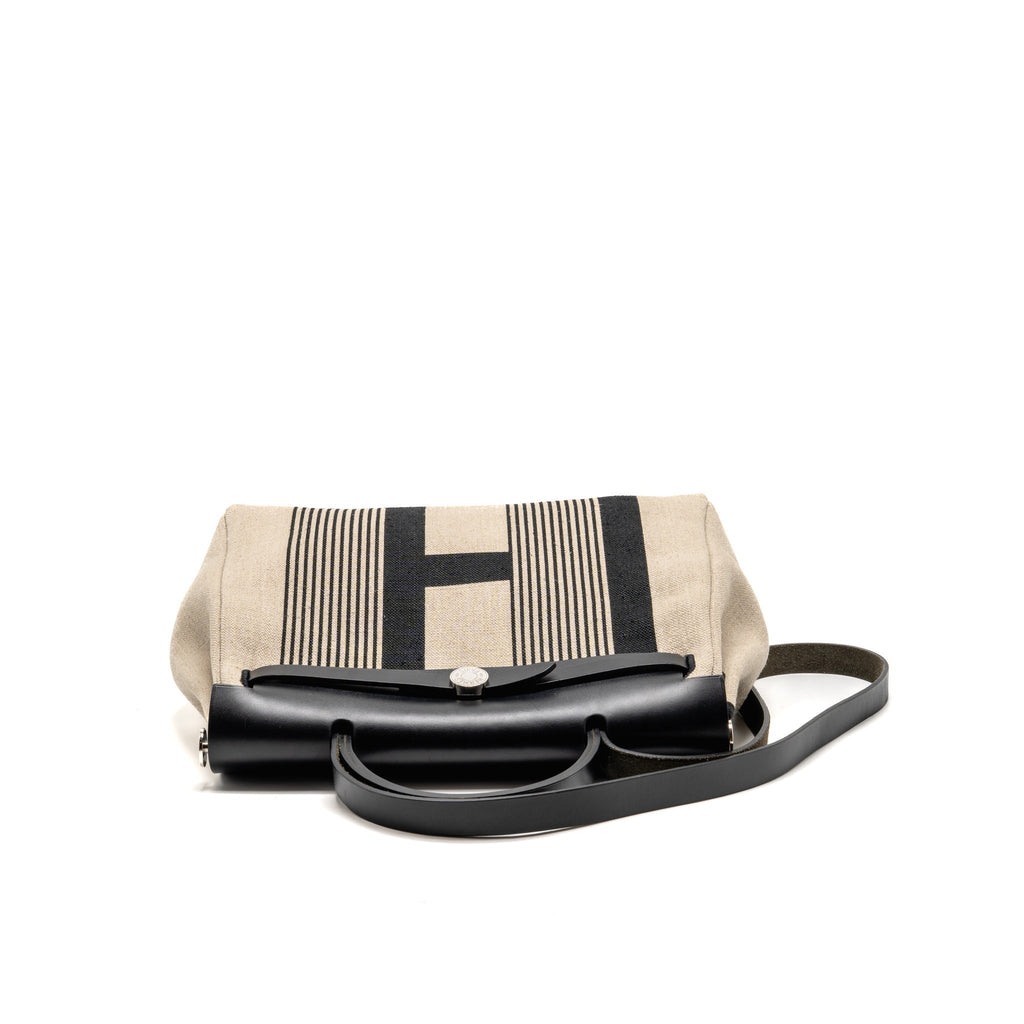 Hermes Herbag 31 Retourne Tote Bag Toile Camp H Vibration Black SHW