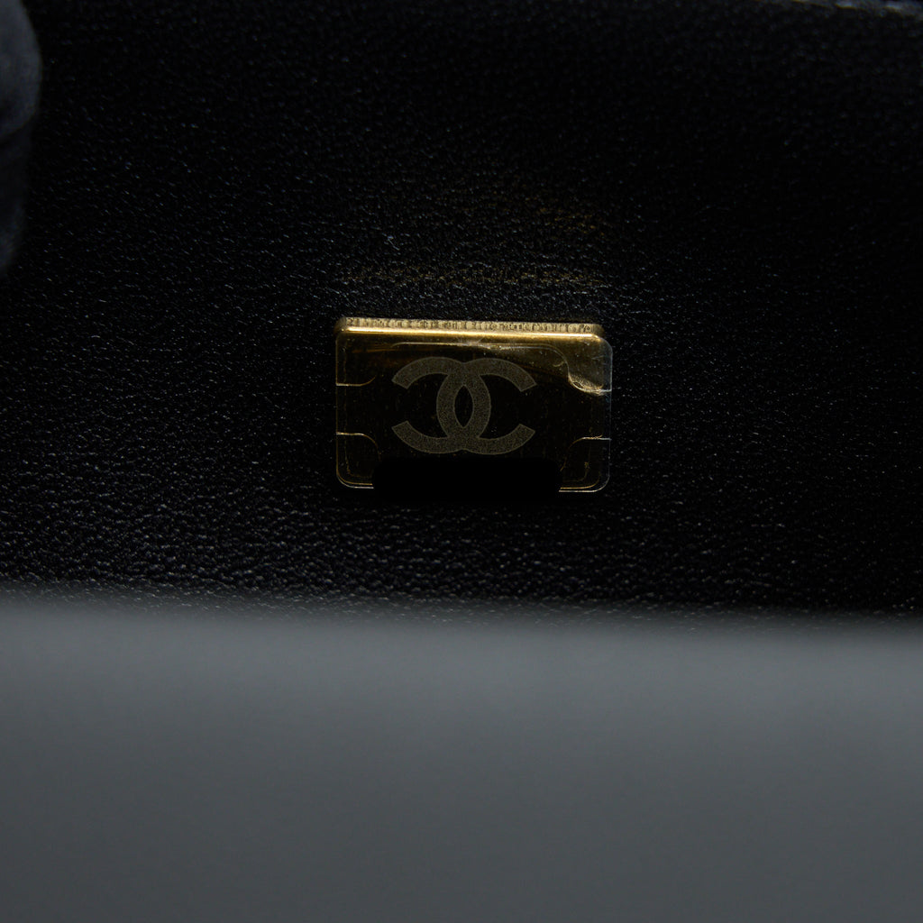 CHANEL SMALL BOY CAVIAR BLACK BRUSHED GHW (MICROCHIP)