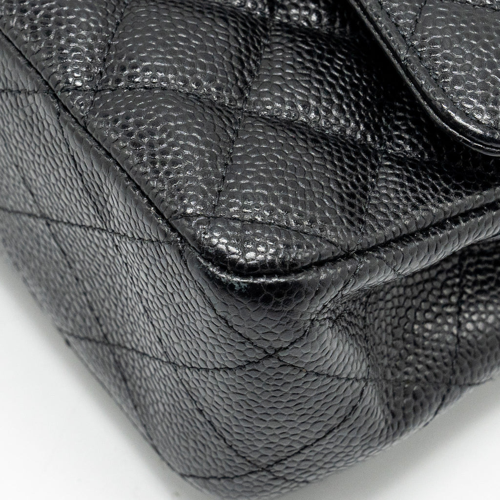 CHANEL MEDIUM CLASSIC DOUBLE FLAP BAG CAVIAR BLACK GHW