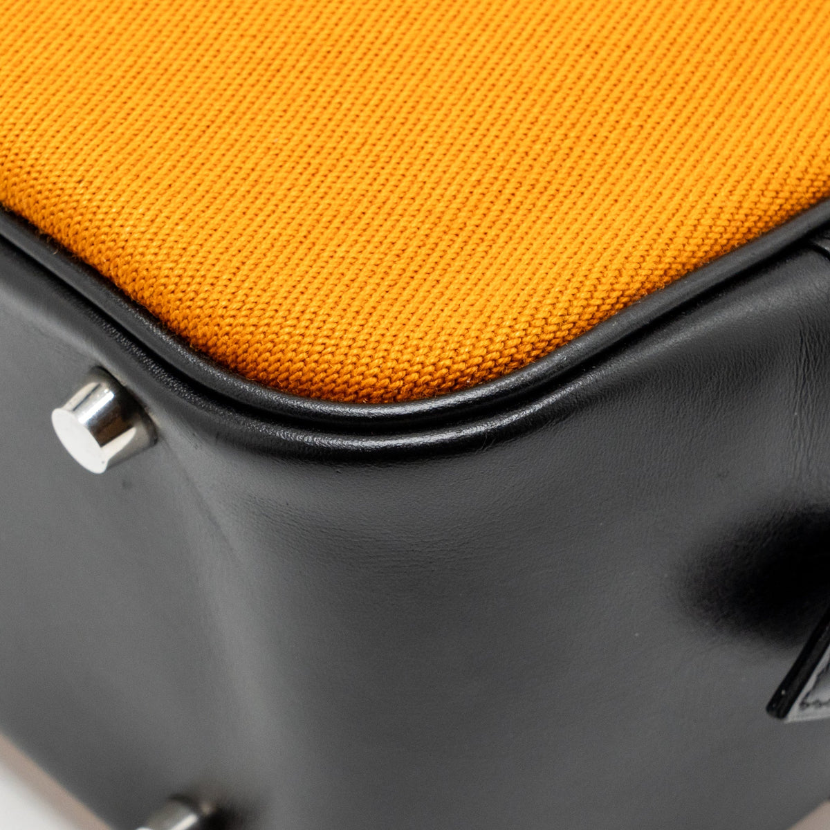 Hermes plume 28 fabric / leather orange / black SHW