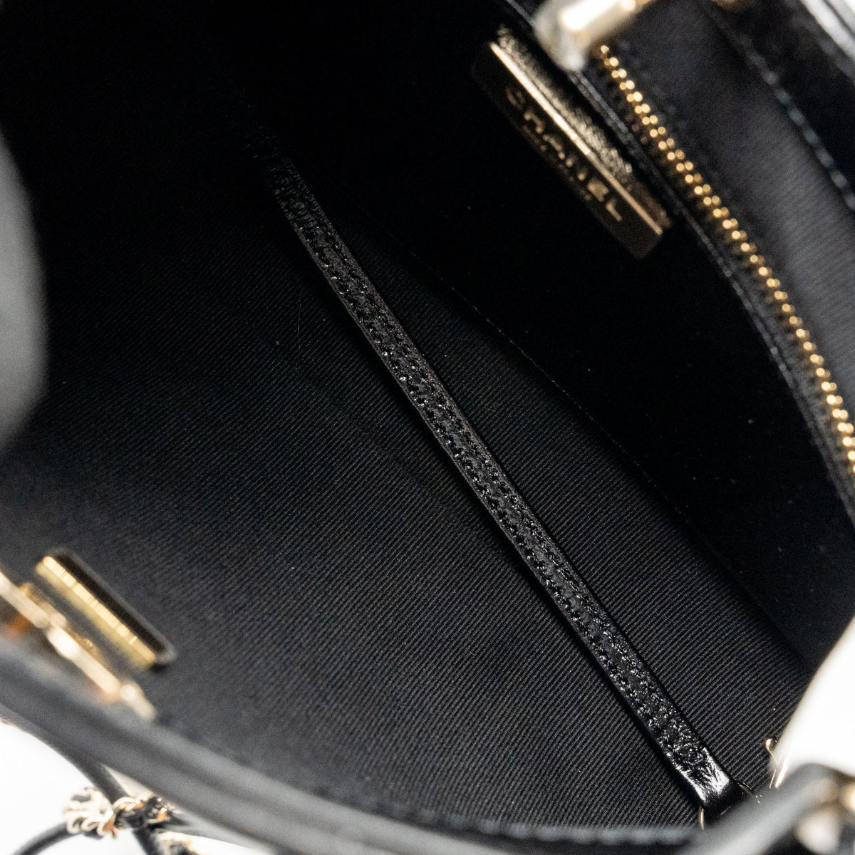 CHANEL MINI 31 BAG SHINY CALFSKIN BLACK LGHW (MICROCHIP)