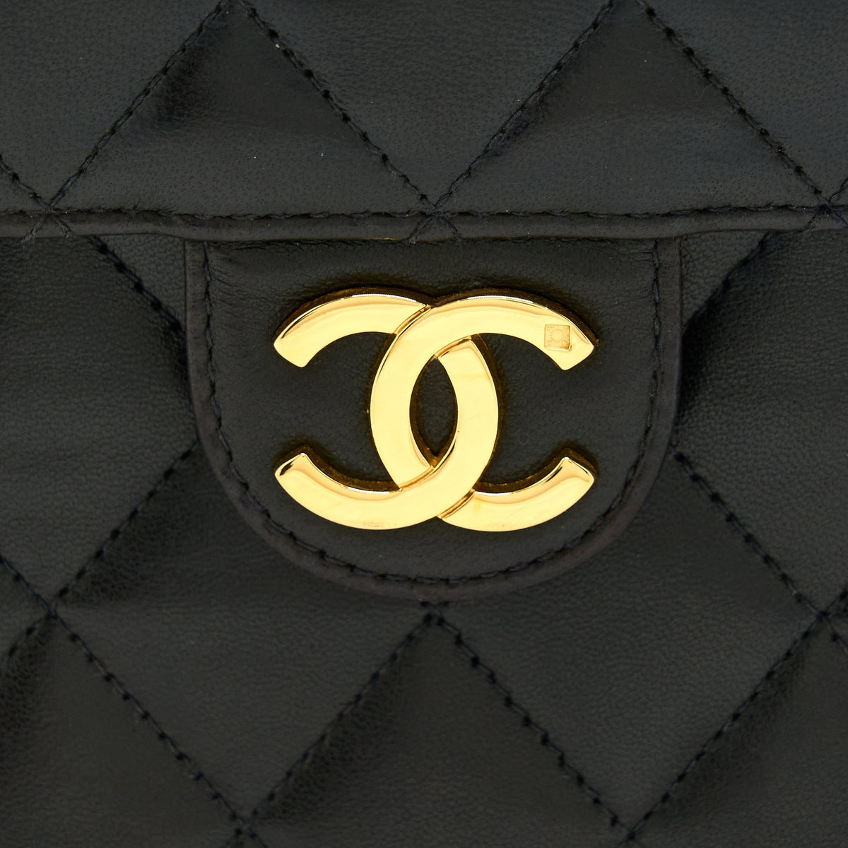 CHANEL VINTAGE FLAP BAG LAMBSKIN BLACK GHW