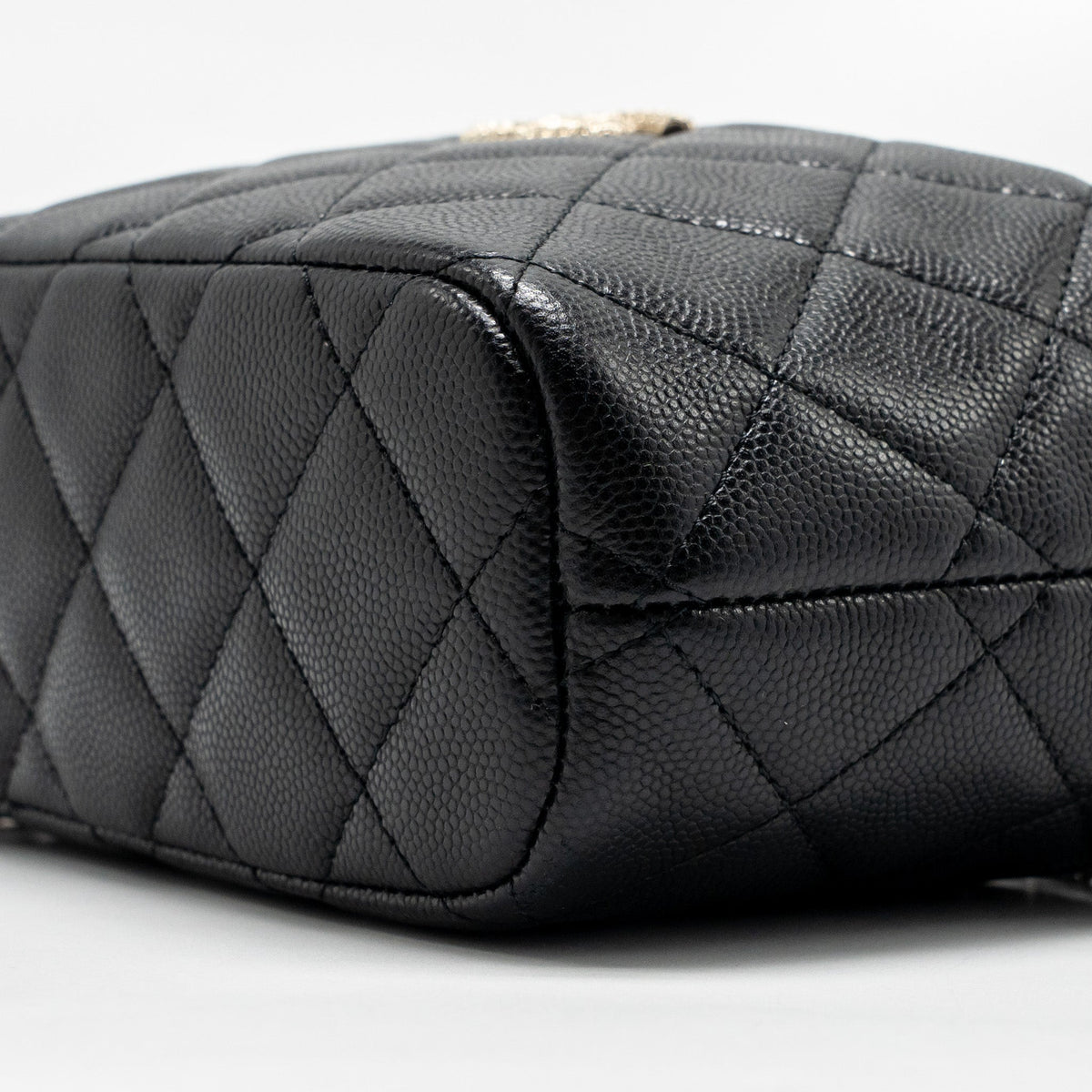 CHANEL 25C DETAIL LOGO QUILTED HOBO BAG CAVIAR BLACK GHW (MICROCHIP)