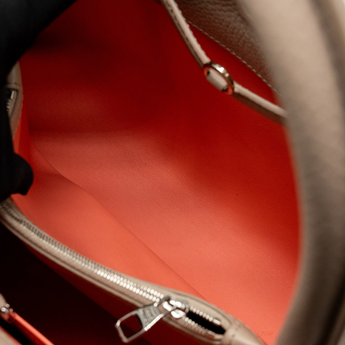 Louis Vuitton Capucines MM Taurillon Leather Multicolour SHW
