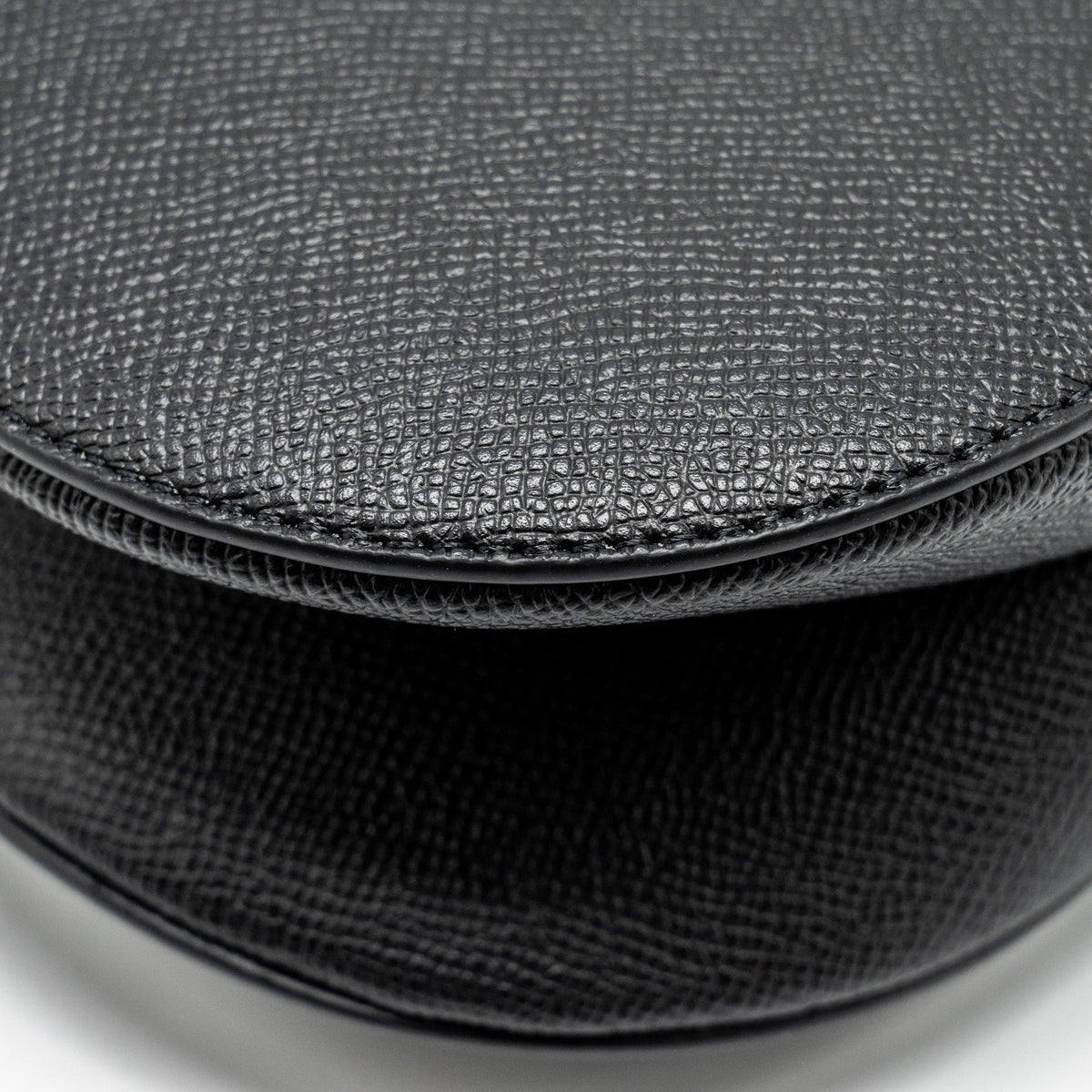DIOR MEDIUM SADDLE BAG WITH STRAP CALFSKIN BLACK GHW