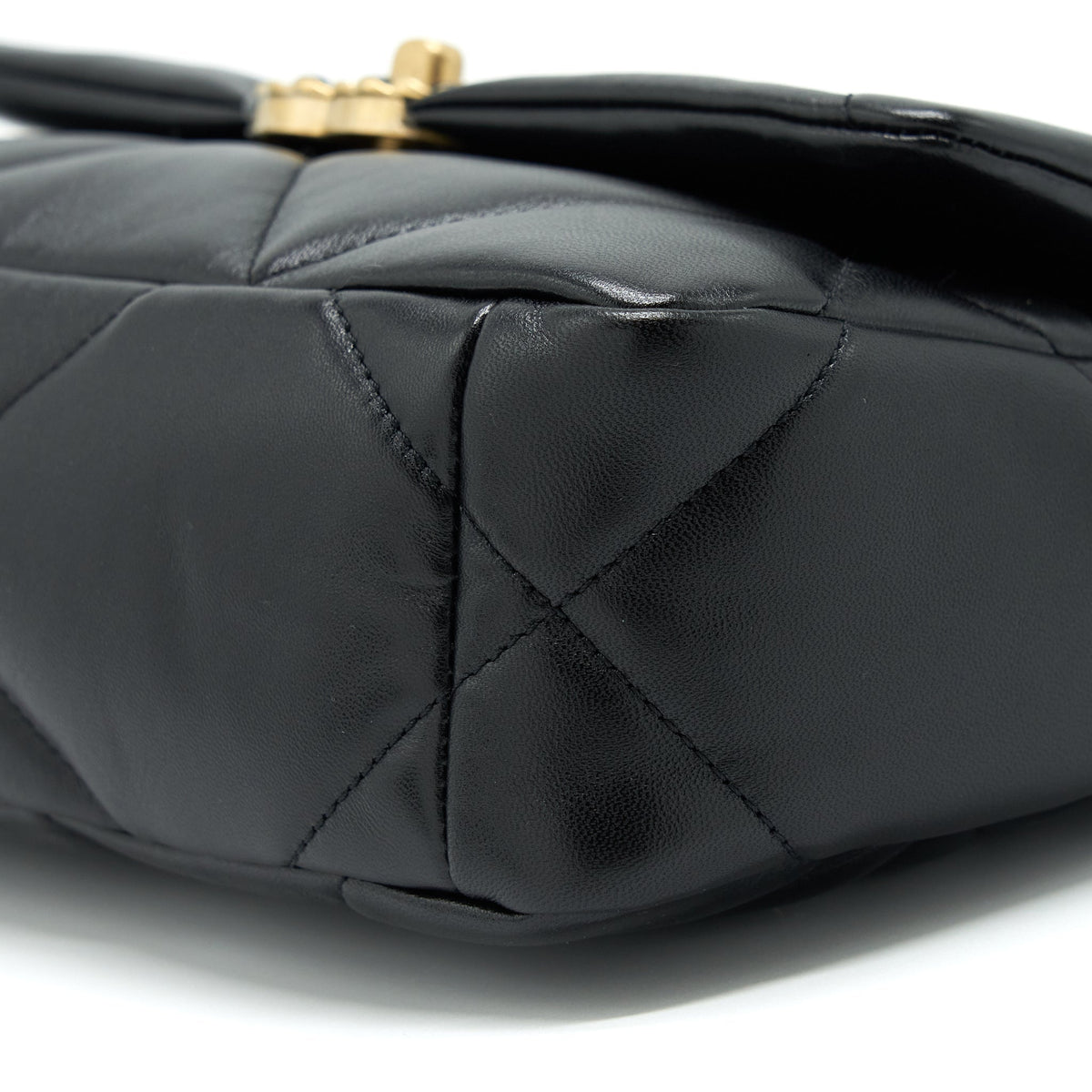 CHANEL SMALL 19 BAG LAMBSKIN BLACK WITH MULTICOLOUR HARDWARE (MICROCHIP)