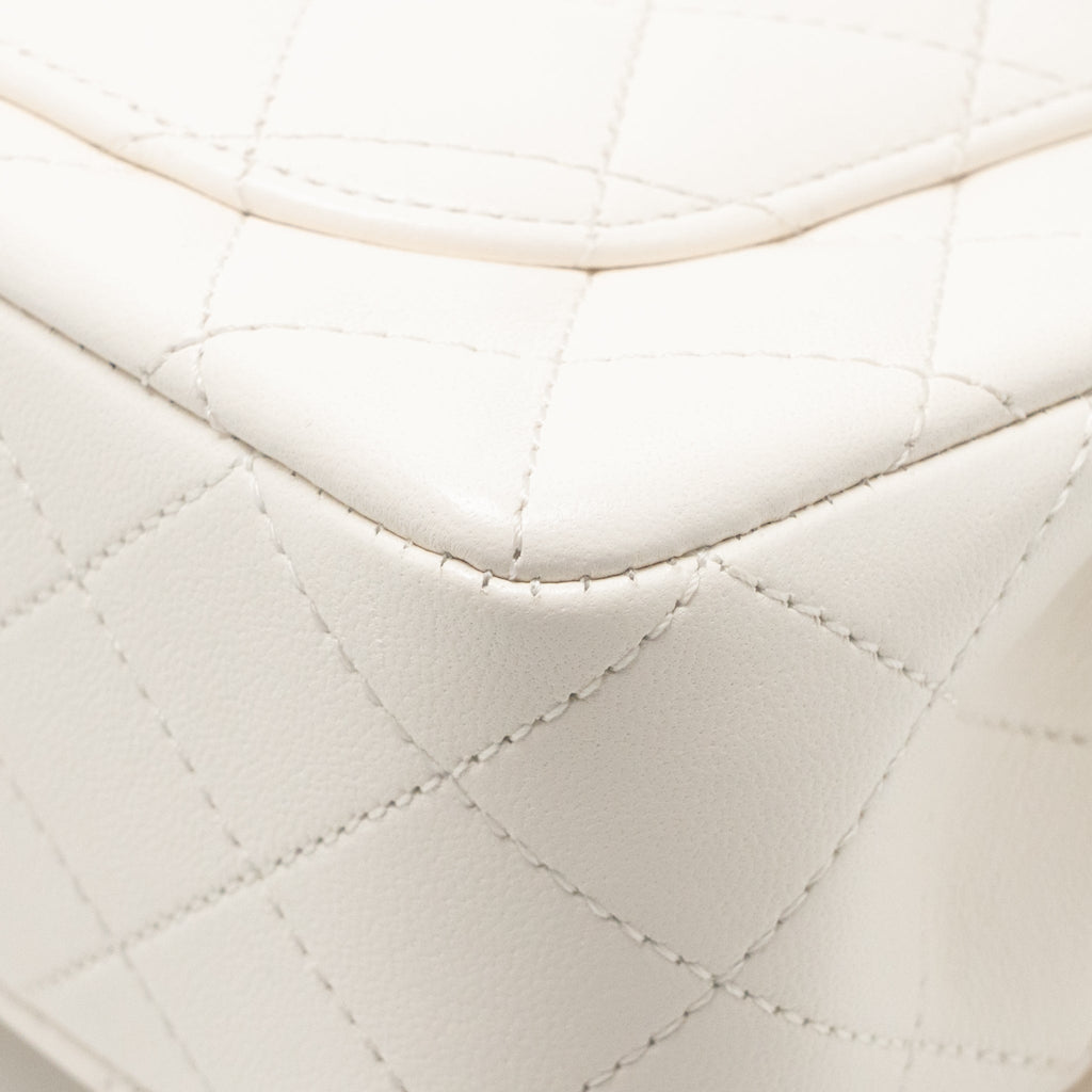 Chanel 26c Pearl Crush mini rectangular flap bag lambskin white GHW (microchip)