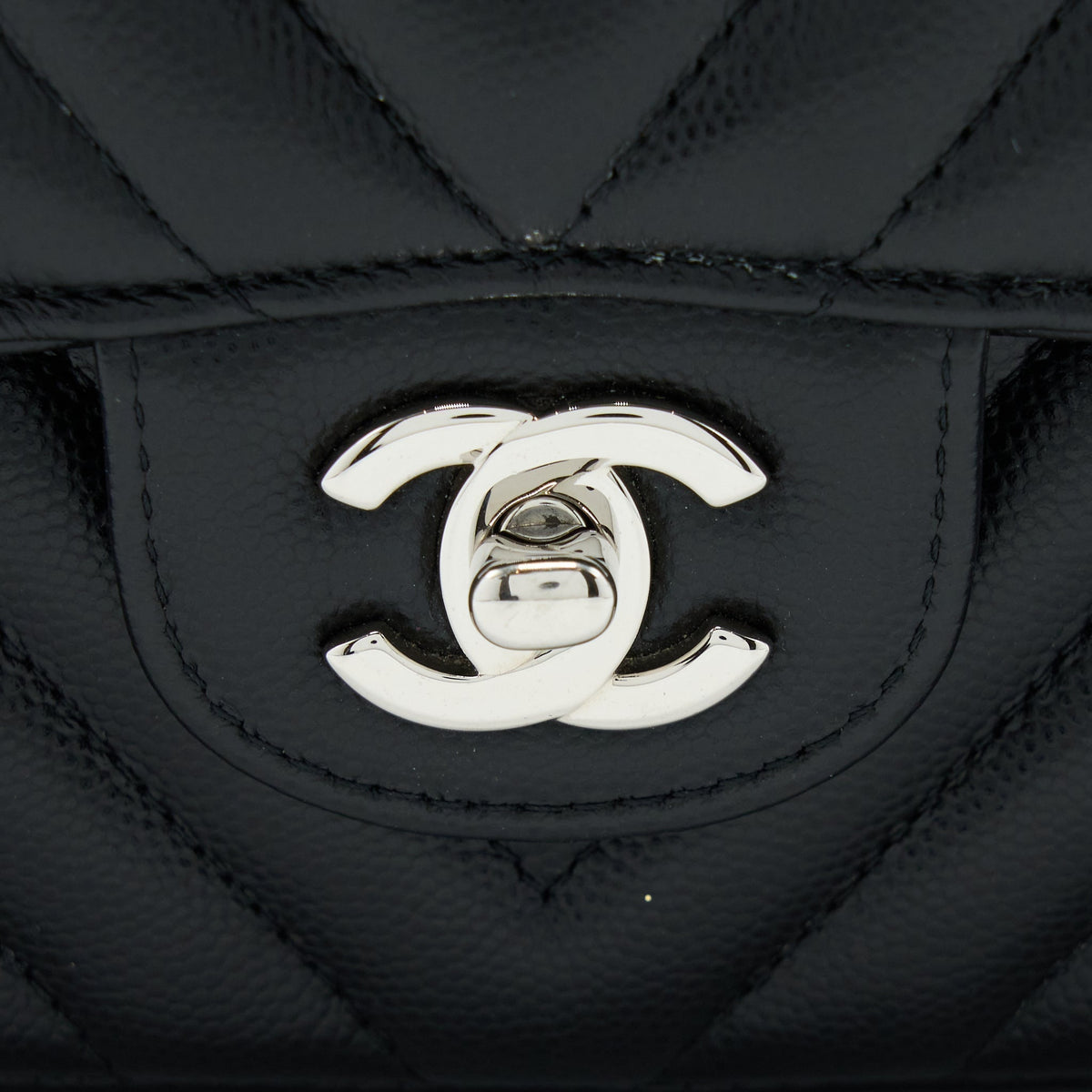 CHANEL MEDIUM CLASSIC DOUBLE FLAP BAG CHEVRON CAVIAR BLACK SHW