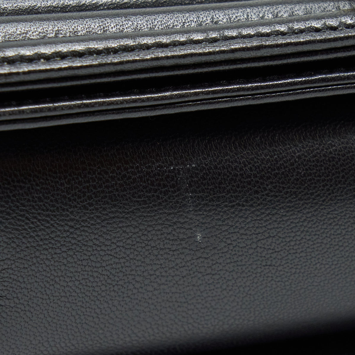 CHANEL BOY BAG NEW MEDIUM (28CM) LAMBSKIN BLACK RUTHENIUM GHW