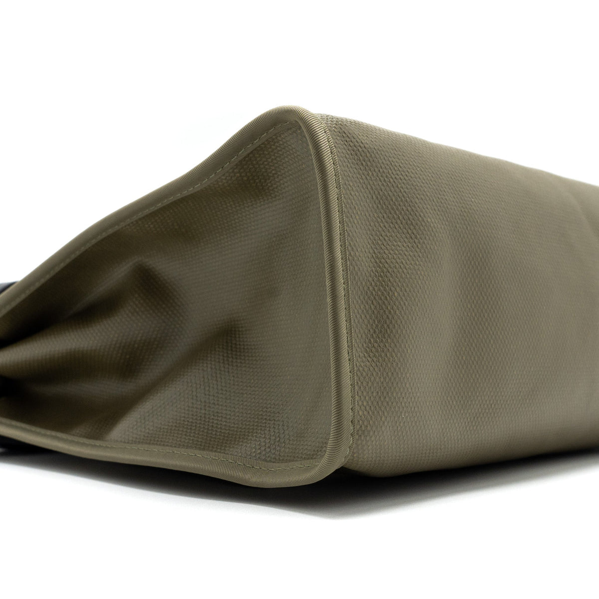 HERMES HERBAG 31 ZIP BAG TOLIE H BERLINE CANVAS/VACHE HUNTER LICHEN/ECRU-BEIGE/BLACK GHW