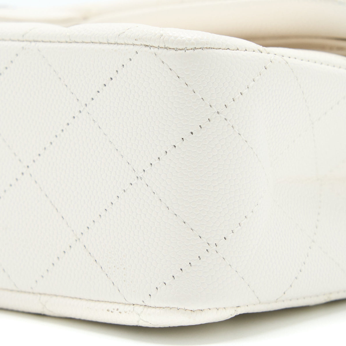 CHANEL MEDIUM CLASSIC DOUBLE FLAP BAG CAVIAR WHITE SHW (MICROCHIP)