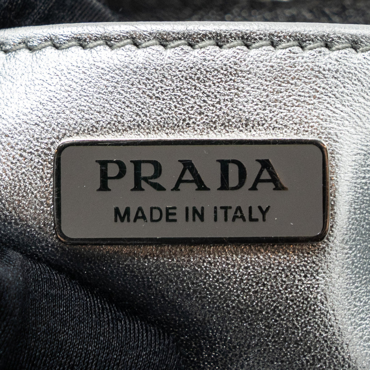 PRADA BORSA A SPALLA CLEO PELLE SPAZZOLATO LEATHER ARGENTO SHW