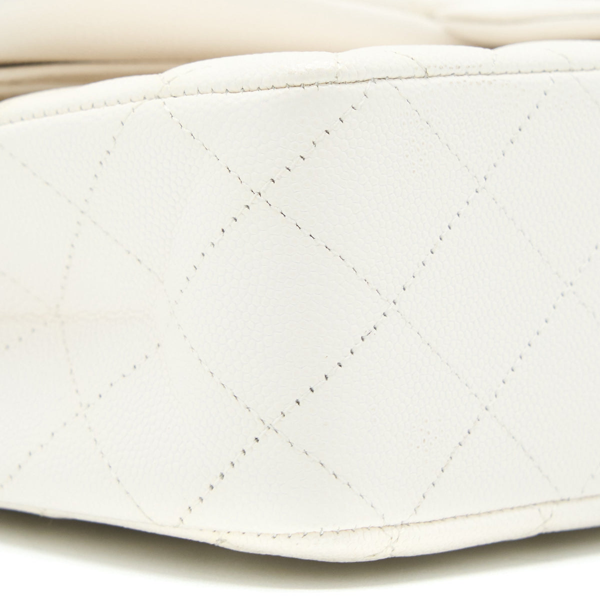 CHANEL MEDIUM CLASSIC DOUBLE FLAP BAG CAVIAR WHITE SHW (MICROCHIP)