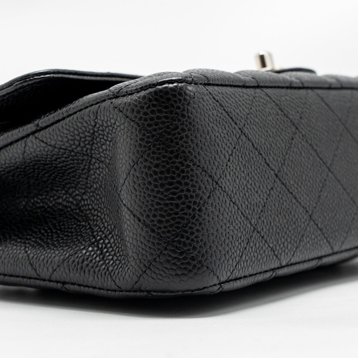 CHANEL MEDIUM CLASSIC DOUBLE FLAP BAG CAVIAR BLACK SHW