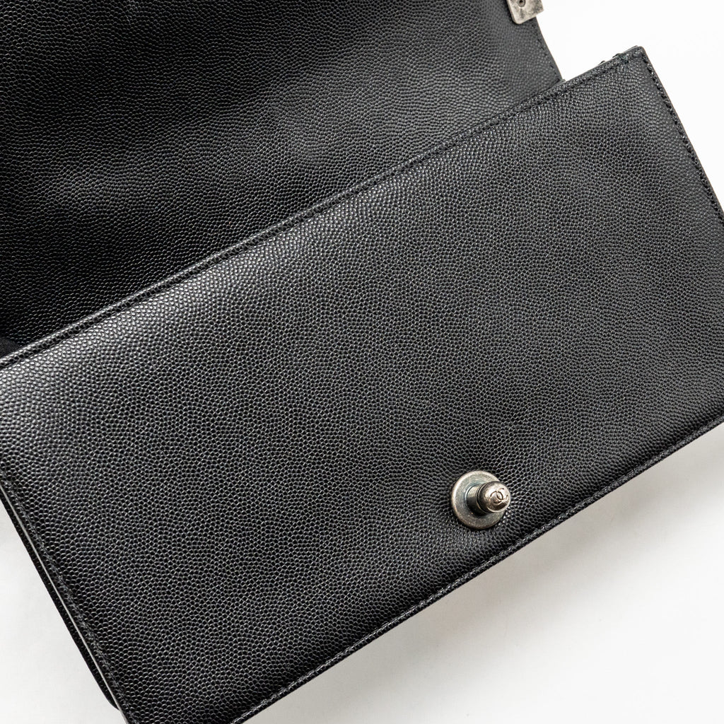 CHANEL MEDIUM BOY BAG CAVIAR BLACK SHW