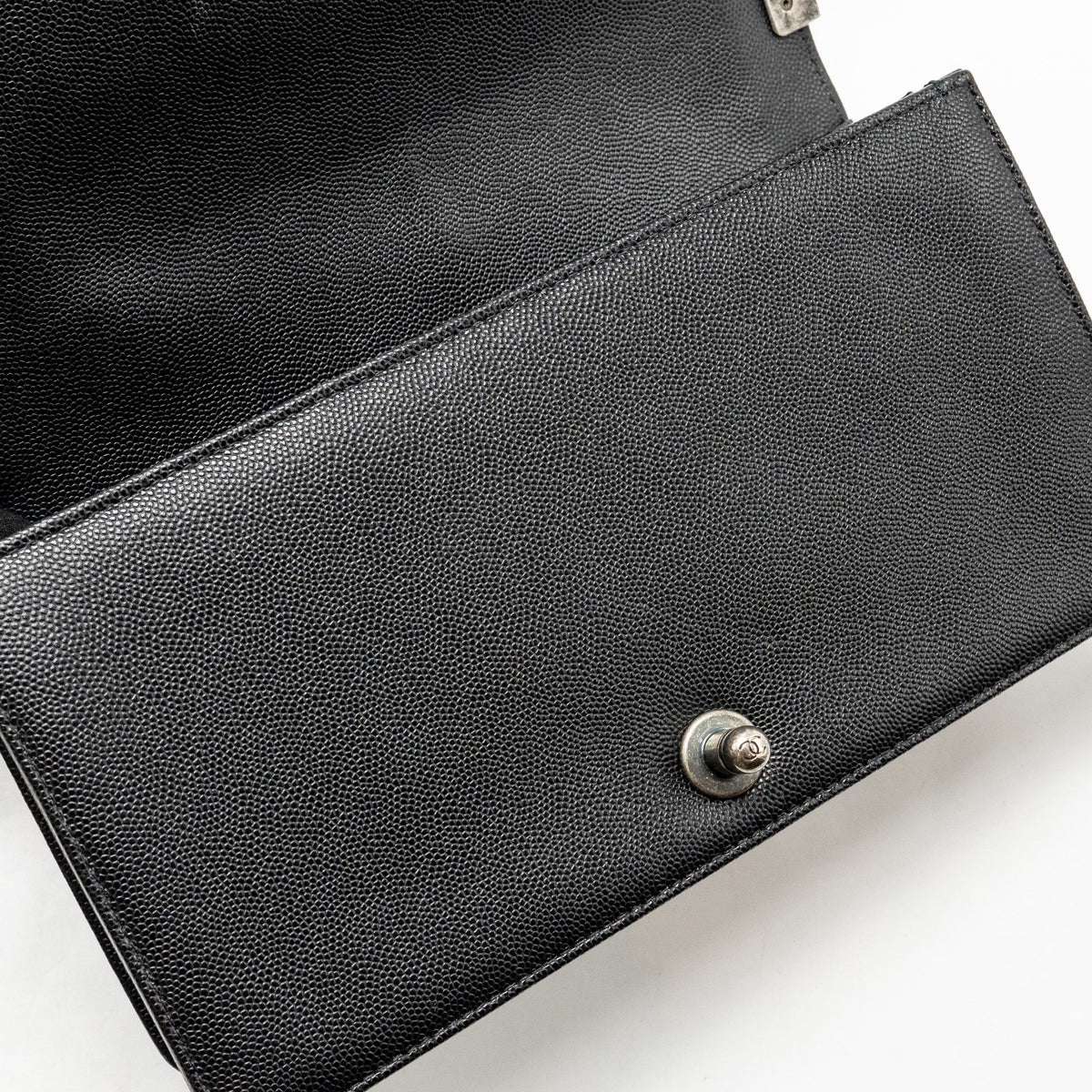 CHANEL MEDIUM BOY BAG CAVIAR BLACK SHW